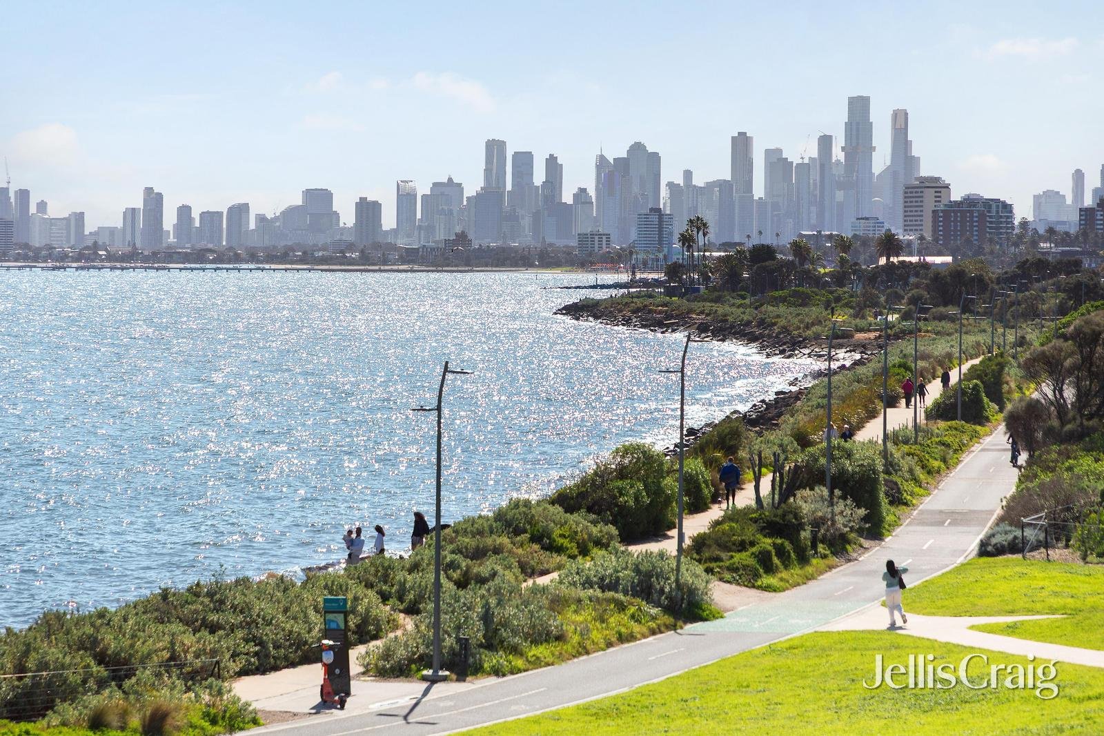 4/11 Bluff Avenue, Elwood image 9