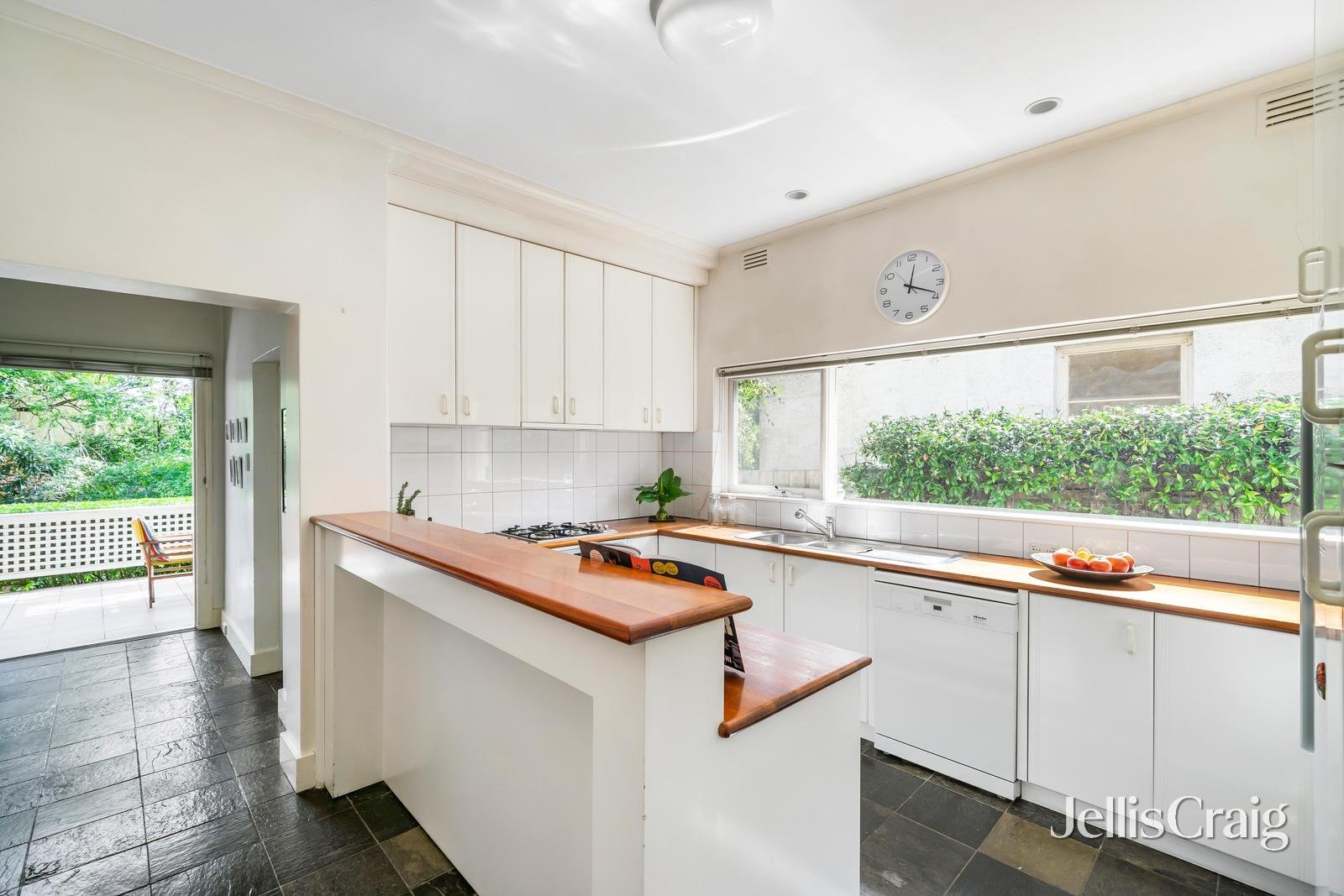 411 Burke Road, Glen&nbsp;Iris image 5