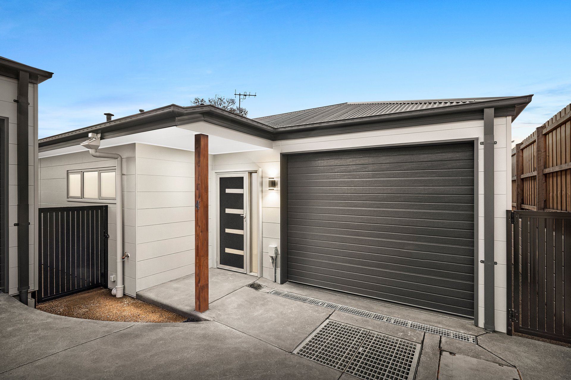 4/11 Caroline Street, Kilsyth image 1