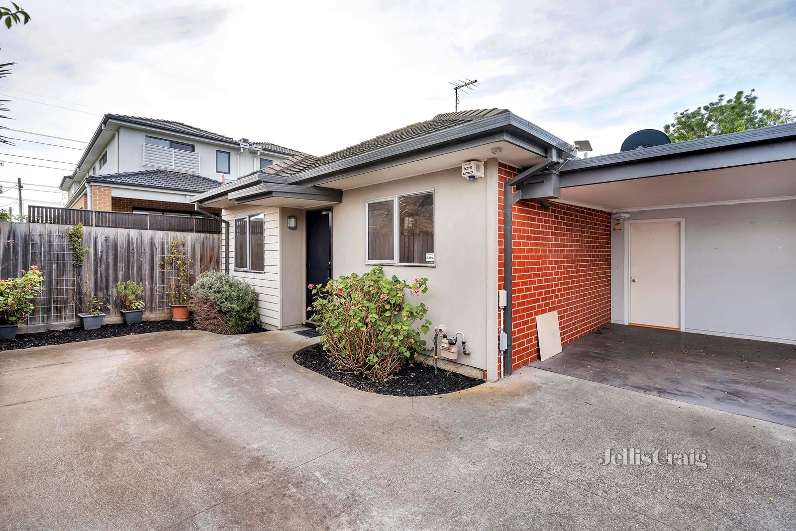 4/11 Epstein Street, Reservoir image 8