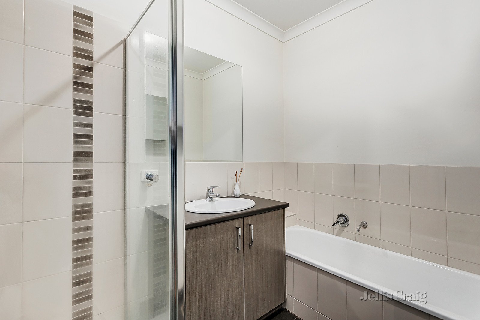 4/11 Hopetoun Street, Mitcham image 5