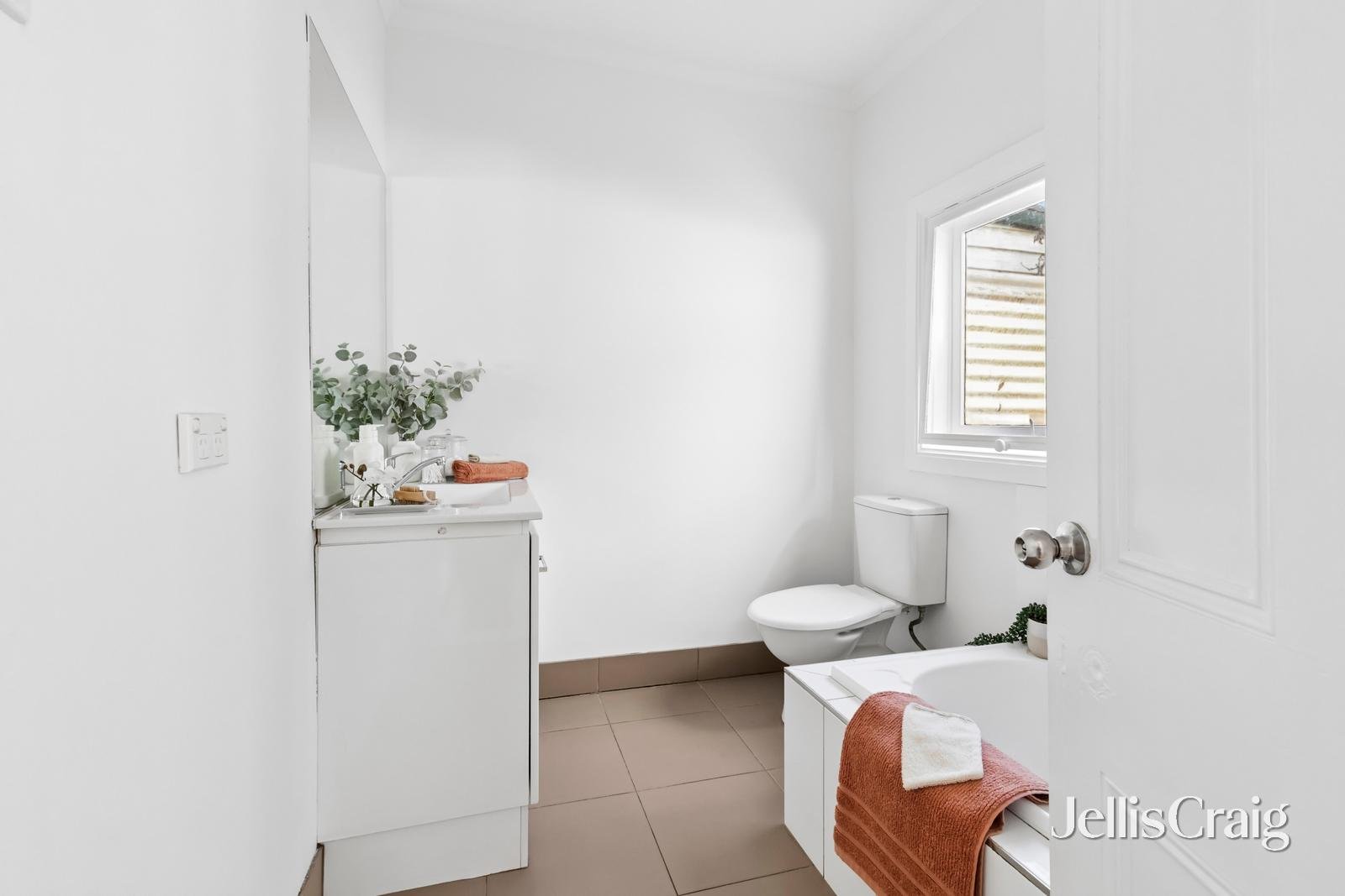 411 Humffray Street South, Golden&nbsp;Point image 12