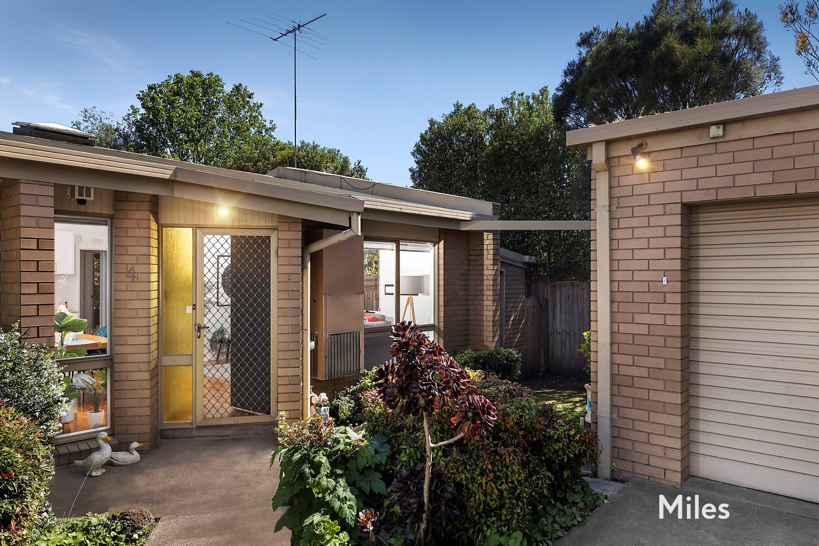 4/11 Linden Avenue, Ivanhoe