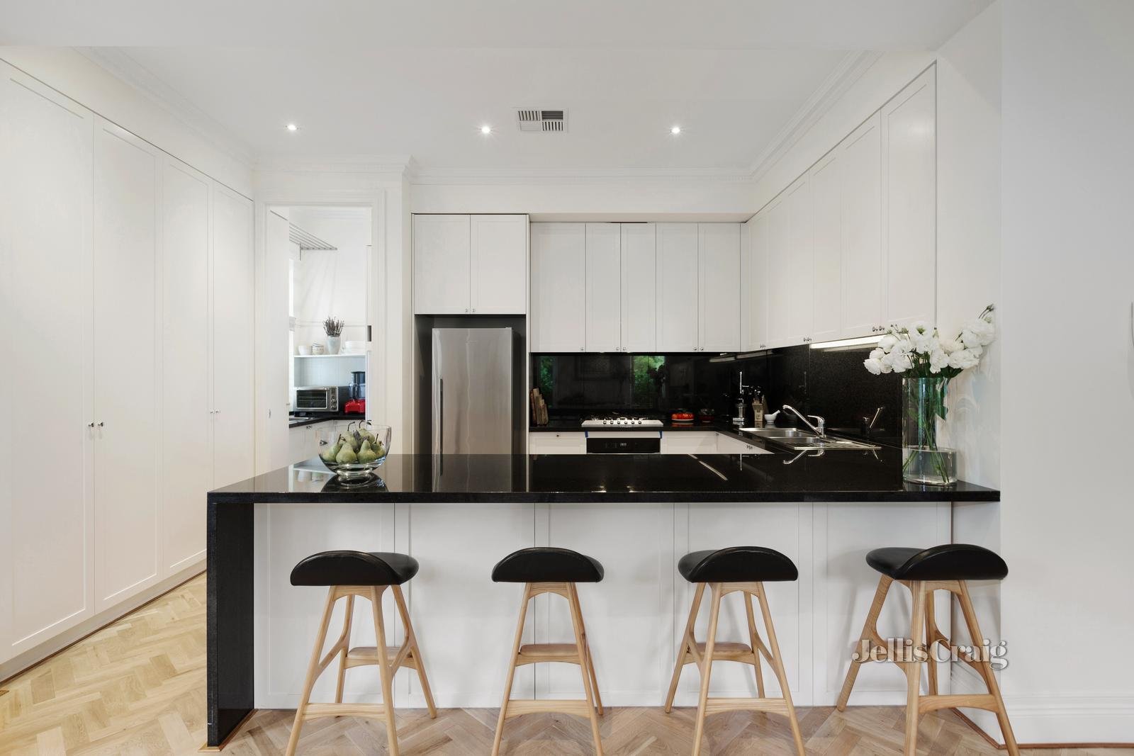 4/11 Mayfield Avenue, Malvern image 3