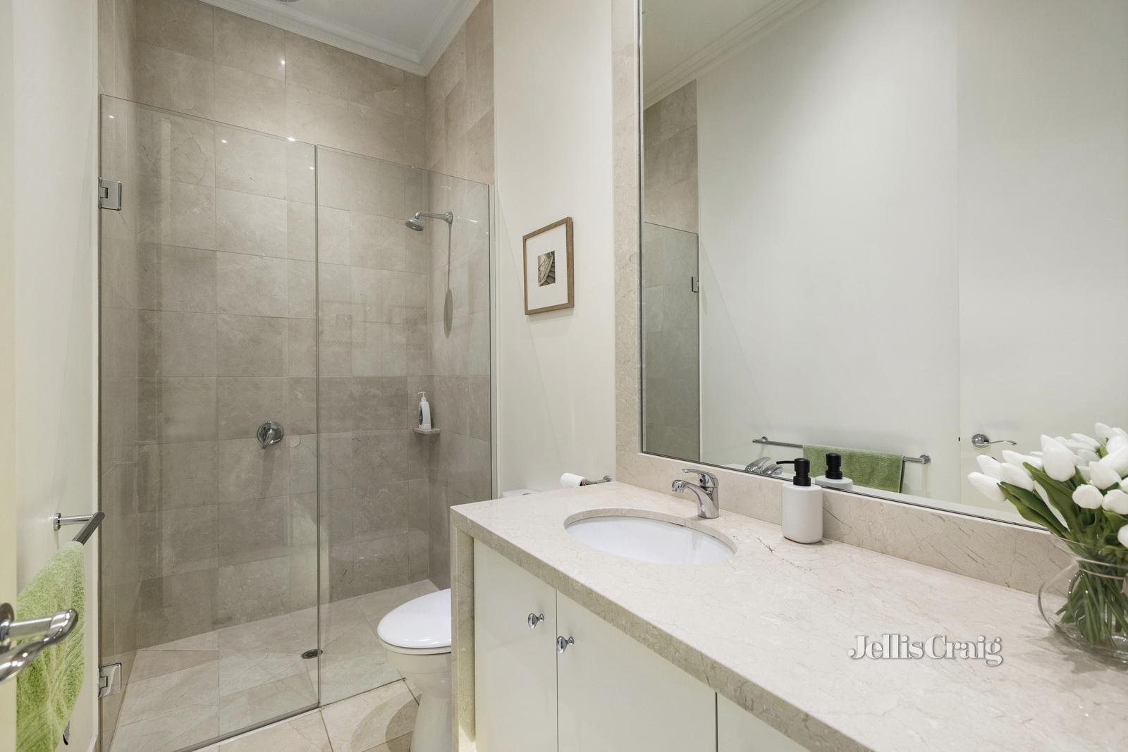 4/11 Mayfield Avenue, Malvern image 7