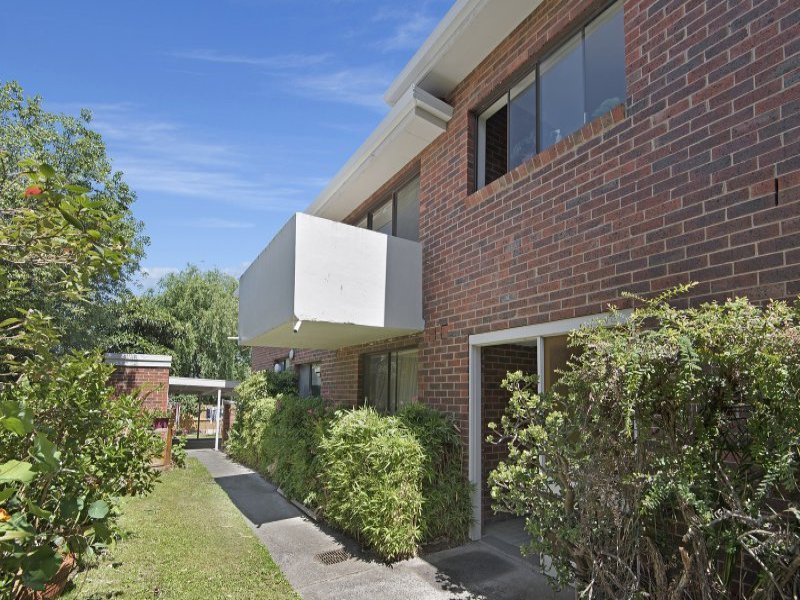 4/11 Oxford Street, Box Hill image 8