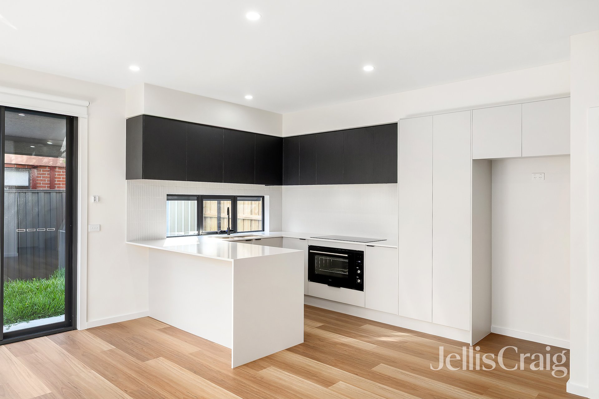 4/11 Shelley Street, Heidelberg&nbsp;Heights image 3