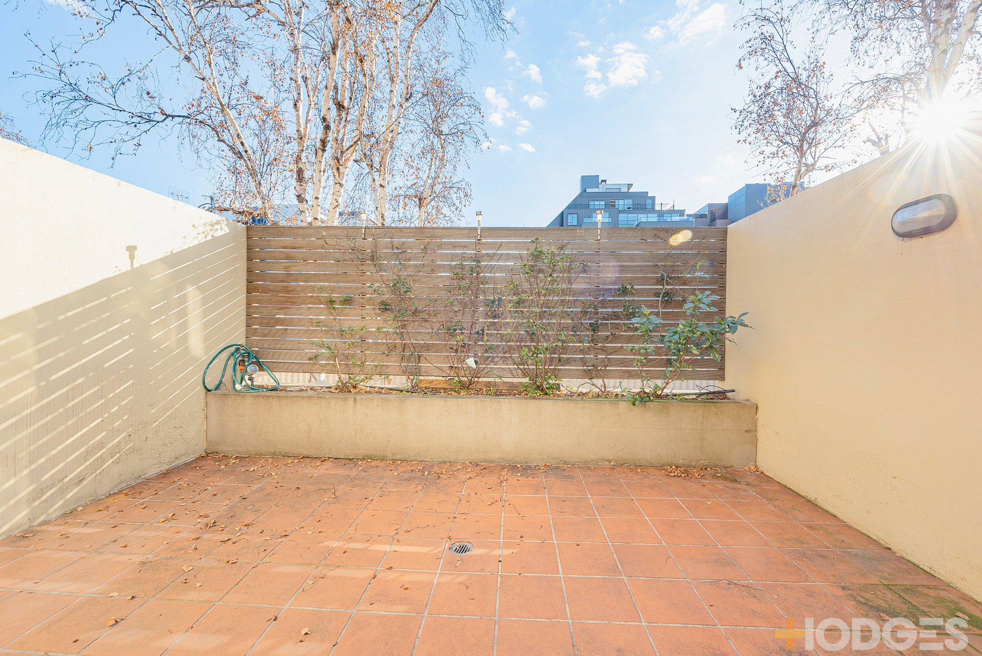 4 / 11 St Edmonds Road PRAHRAN