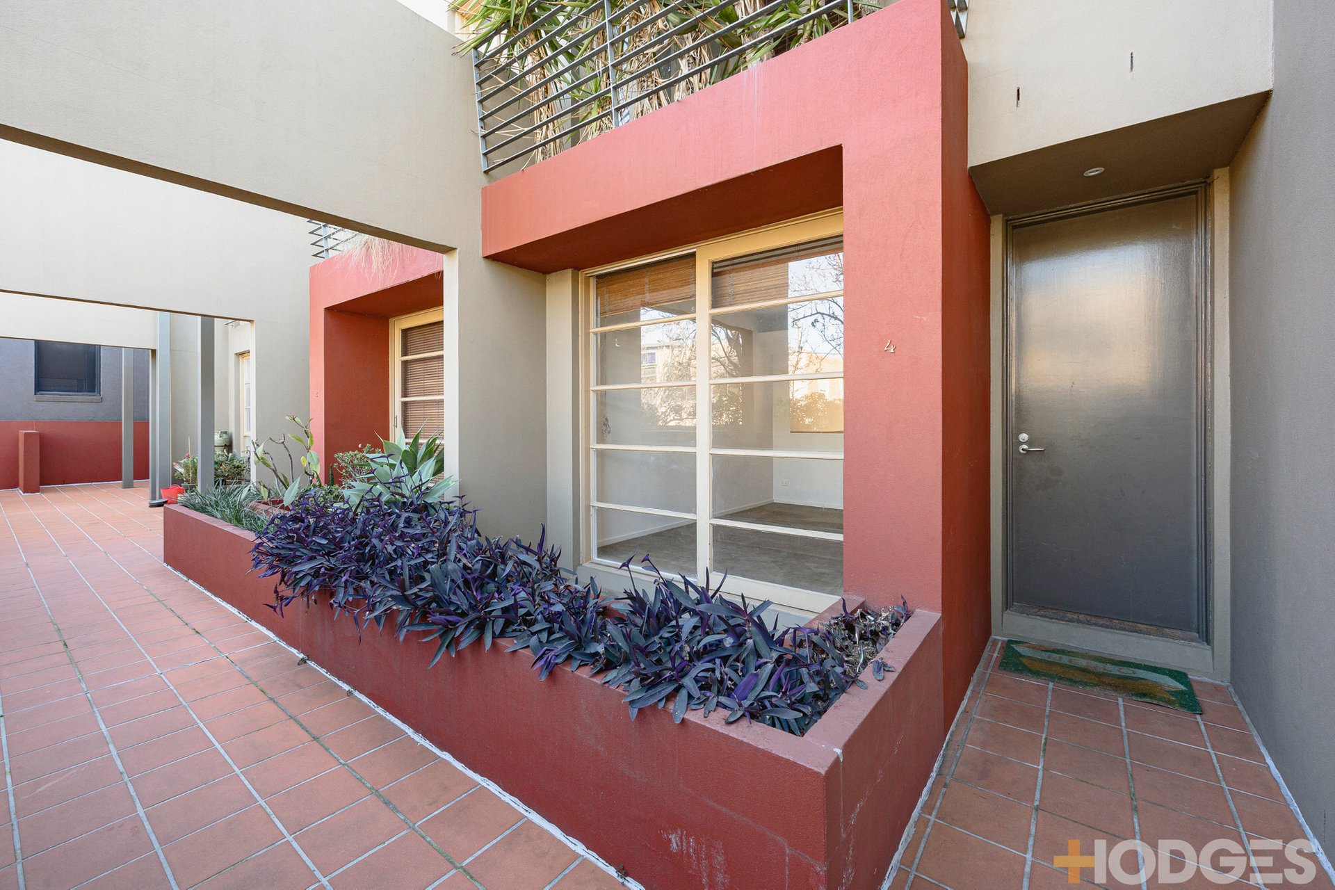 4 / 11 St Edmonds Road PRAHRAN