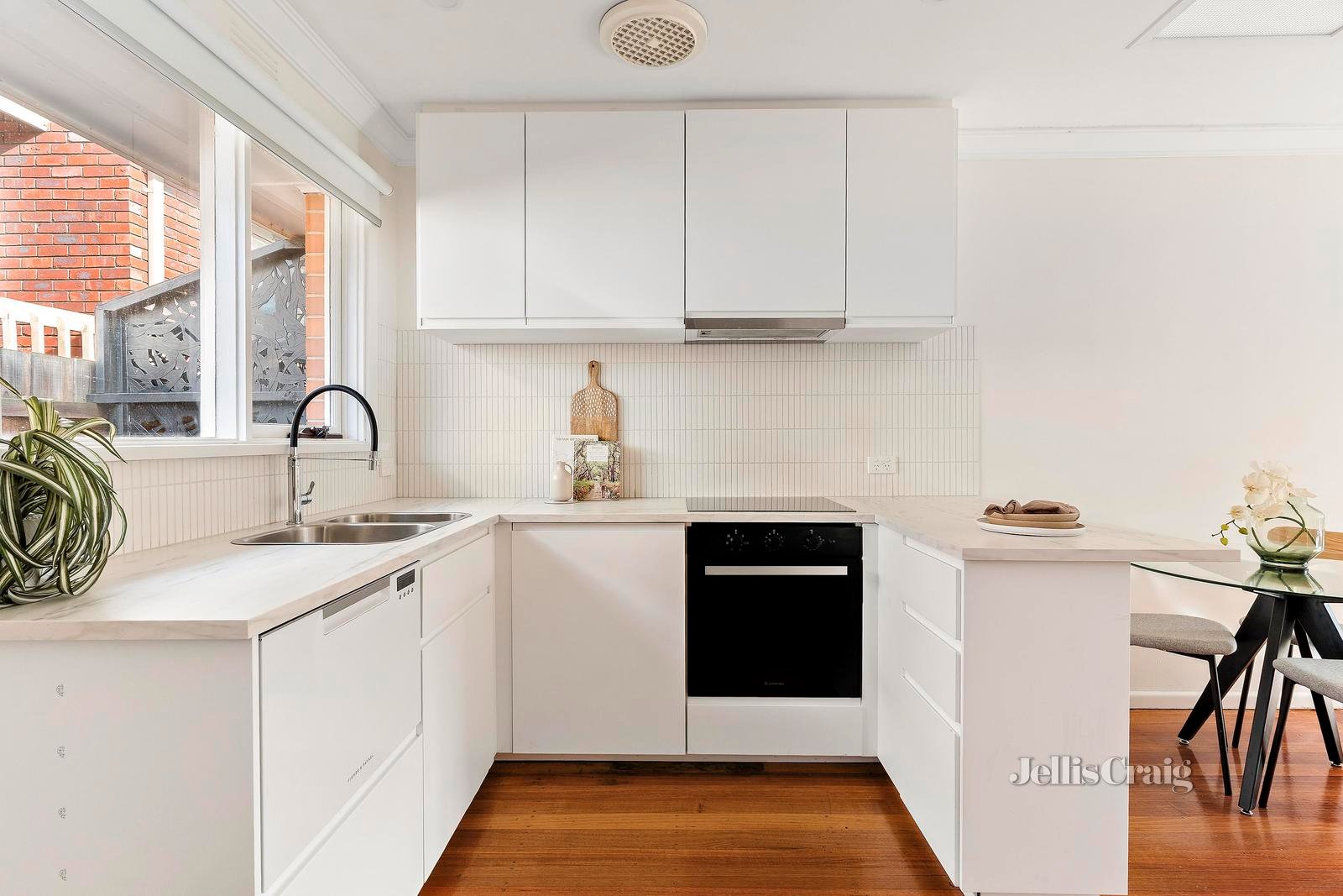 4/11 St Kinnord Street, Aberfeldie image 3