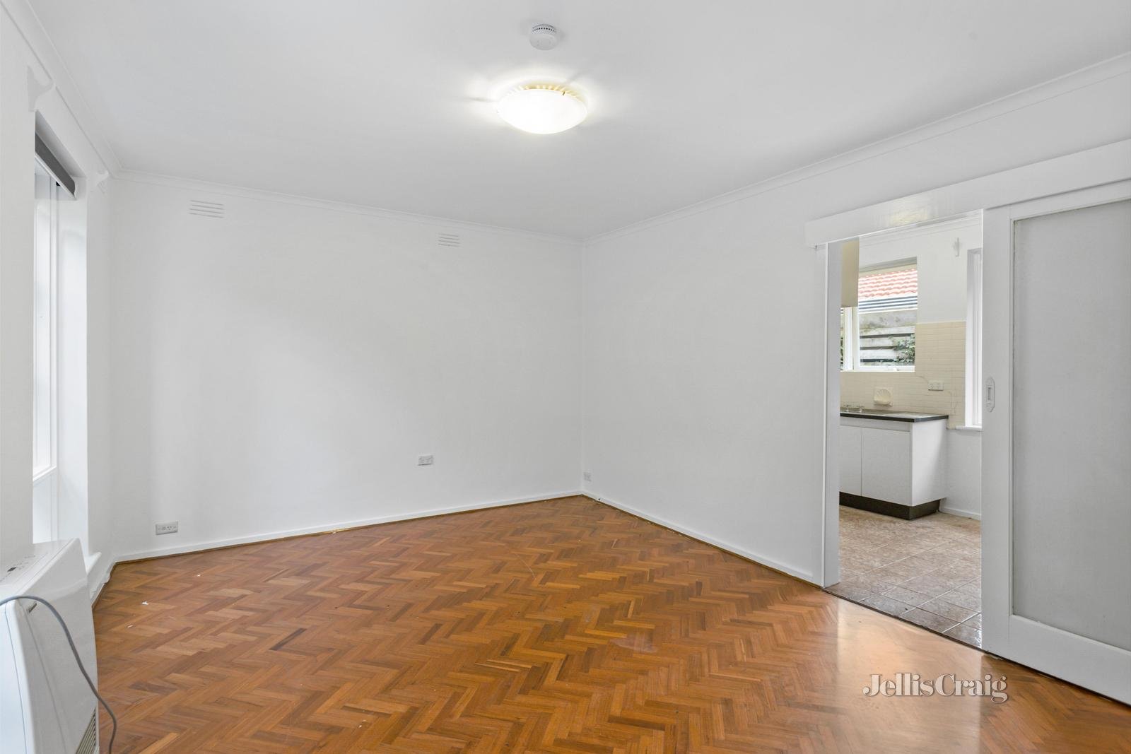 4/110 Wellington Street, Kew image 2