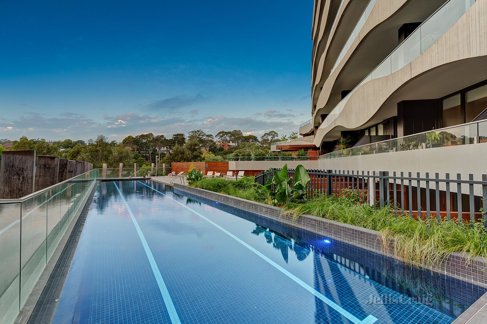 411/1 Acacia Place, Abbotsford image 2