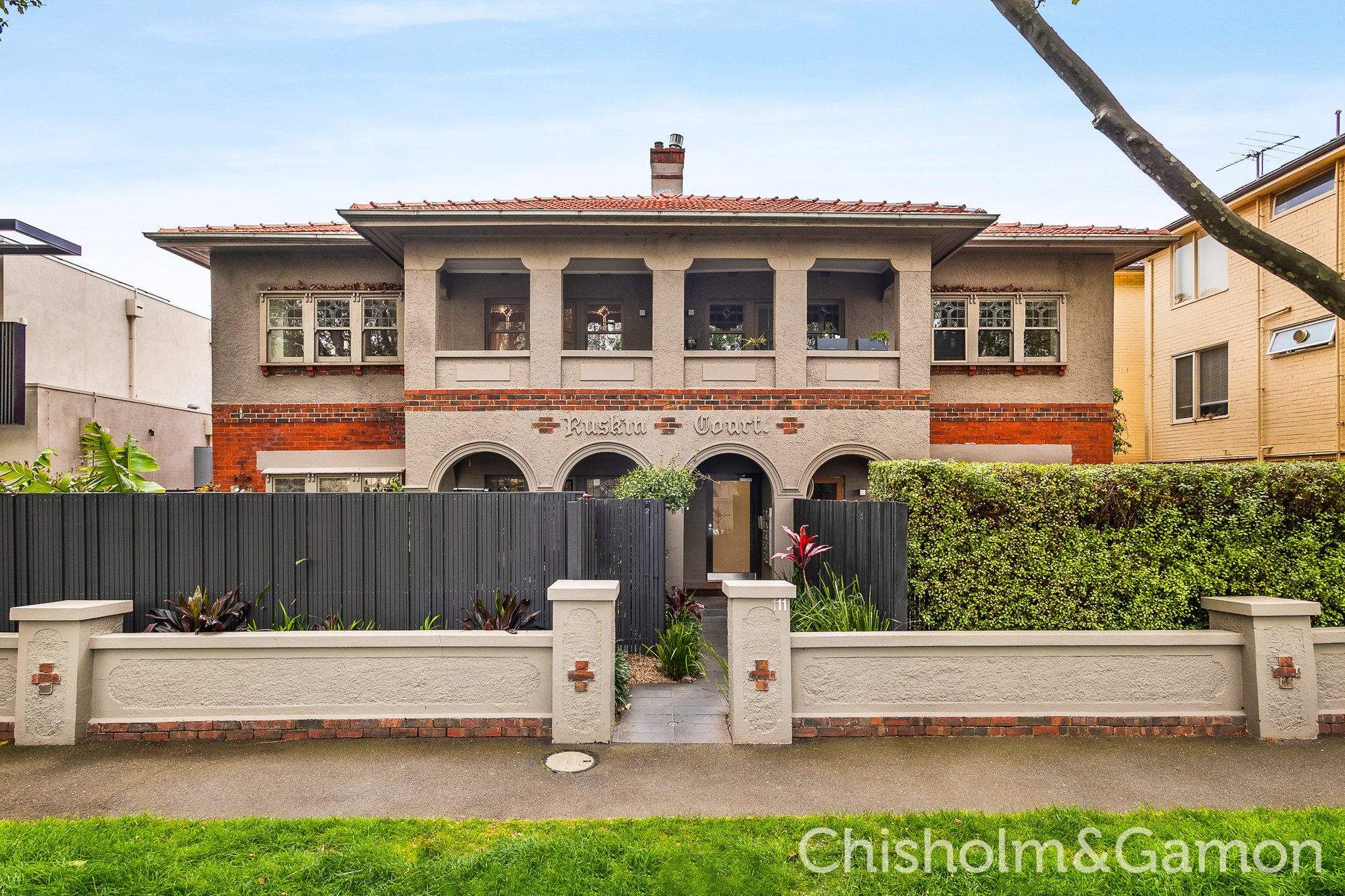 4/111 Ruskin Street, Elwood image 2
