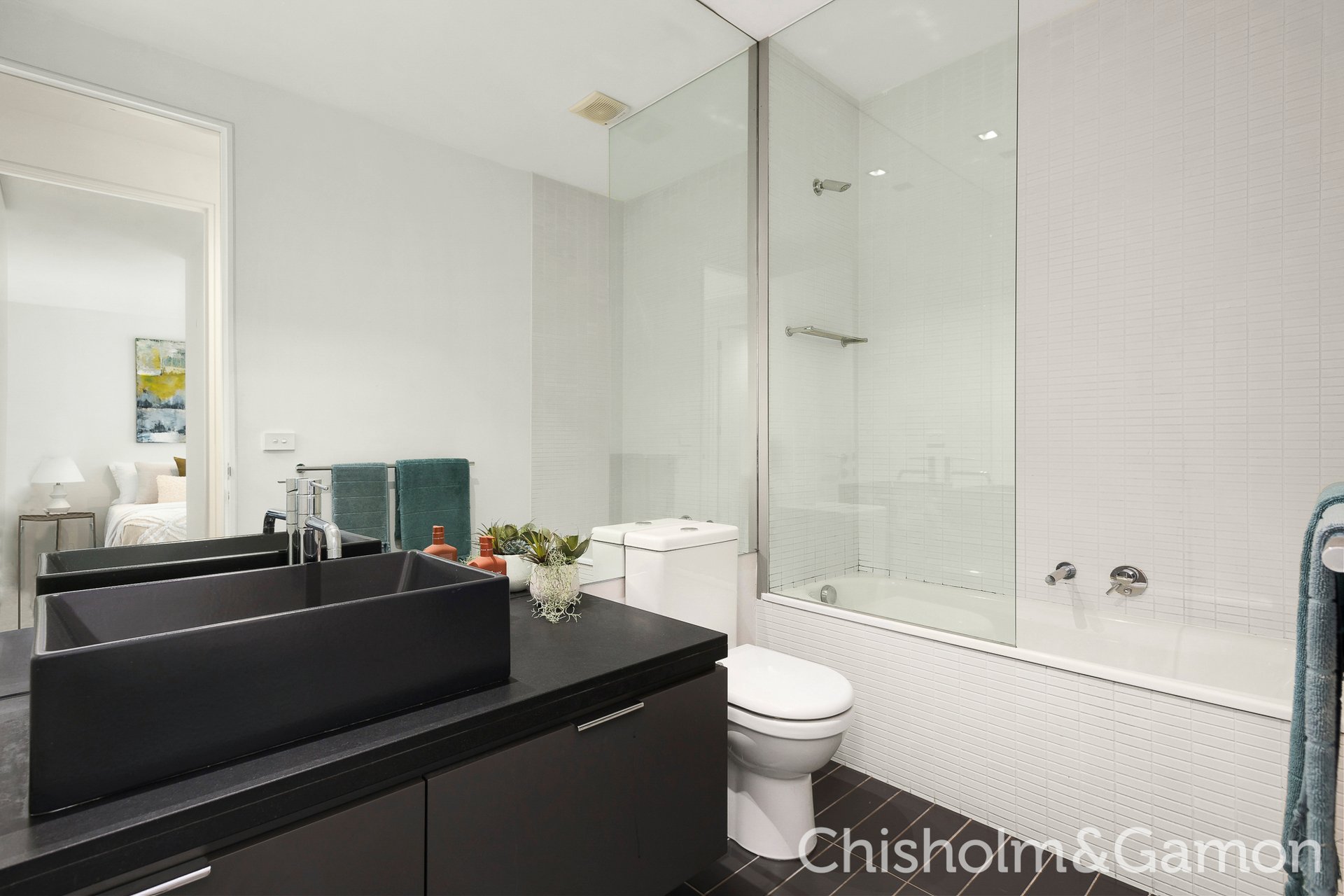 4/111 Ruskin Street, Elwood image 6