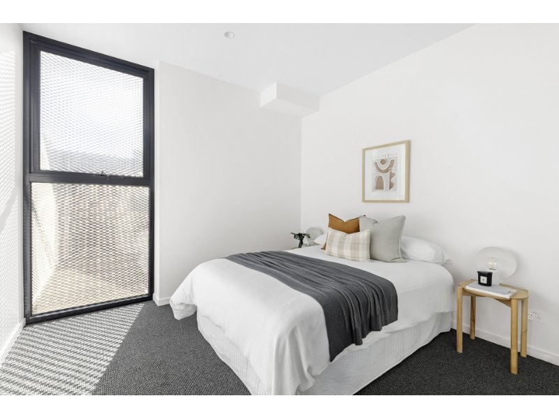 4/1110 Burke Road, Balwyn North image 4