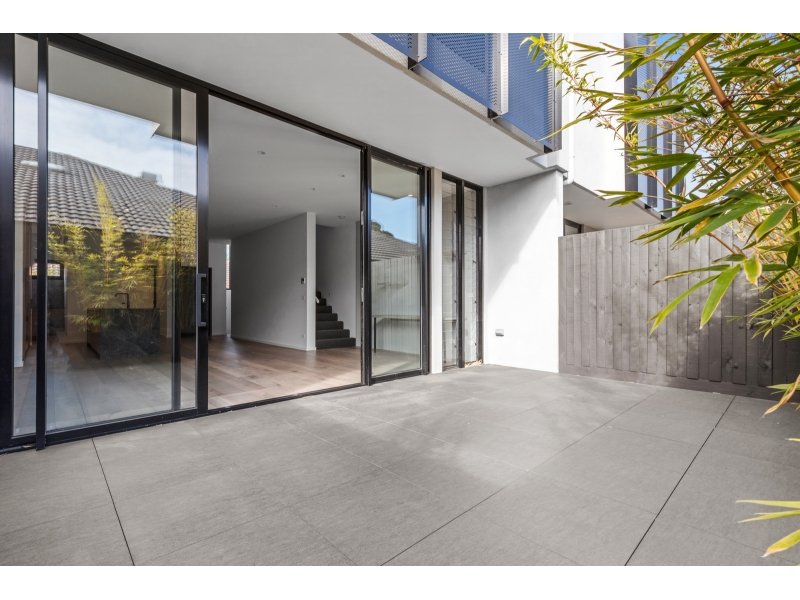 4/1110 Burke Road, Balwyn North image 7