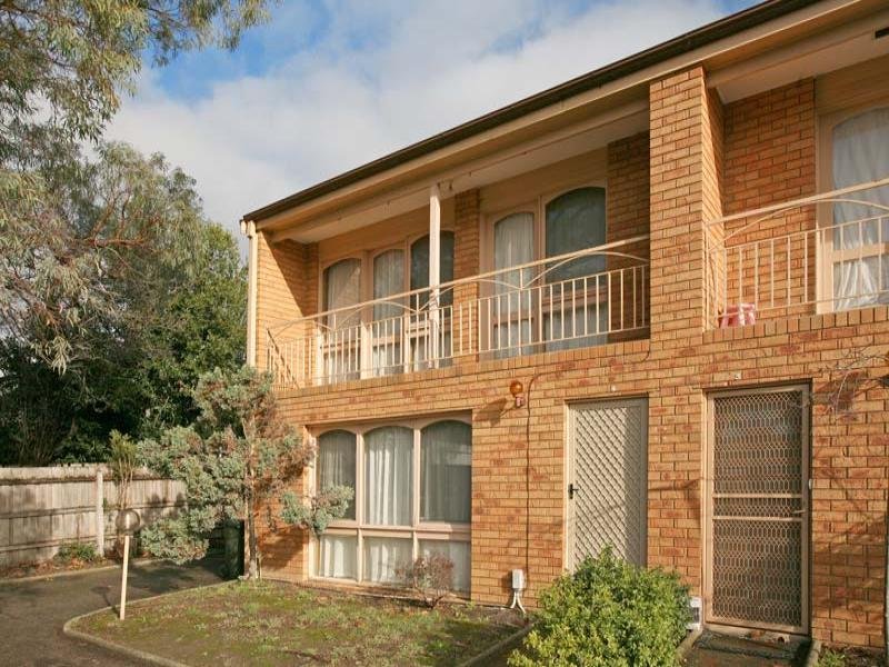 4/1110 Whitehorse Road, Box Hill image 2