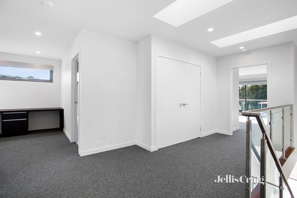 4/1127 Main Road, Eltham image 4