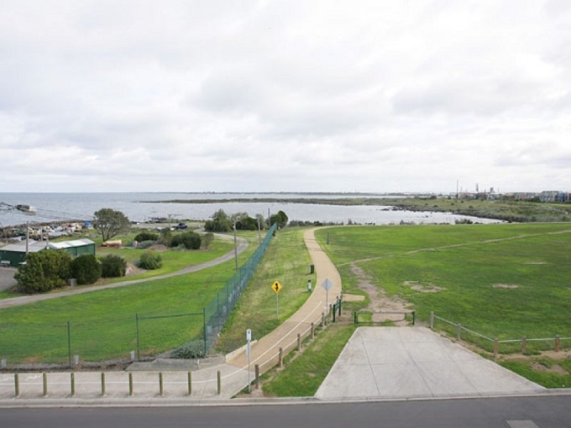 4/113 Esplanade,, Williamstown image 2