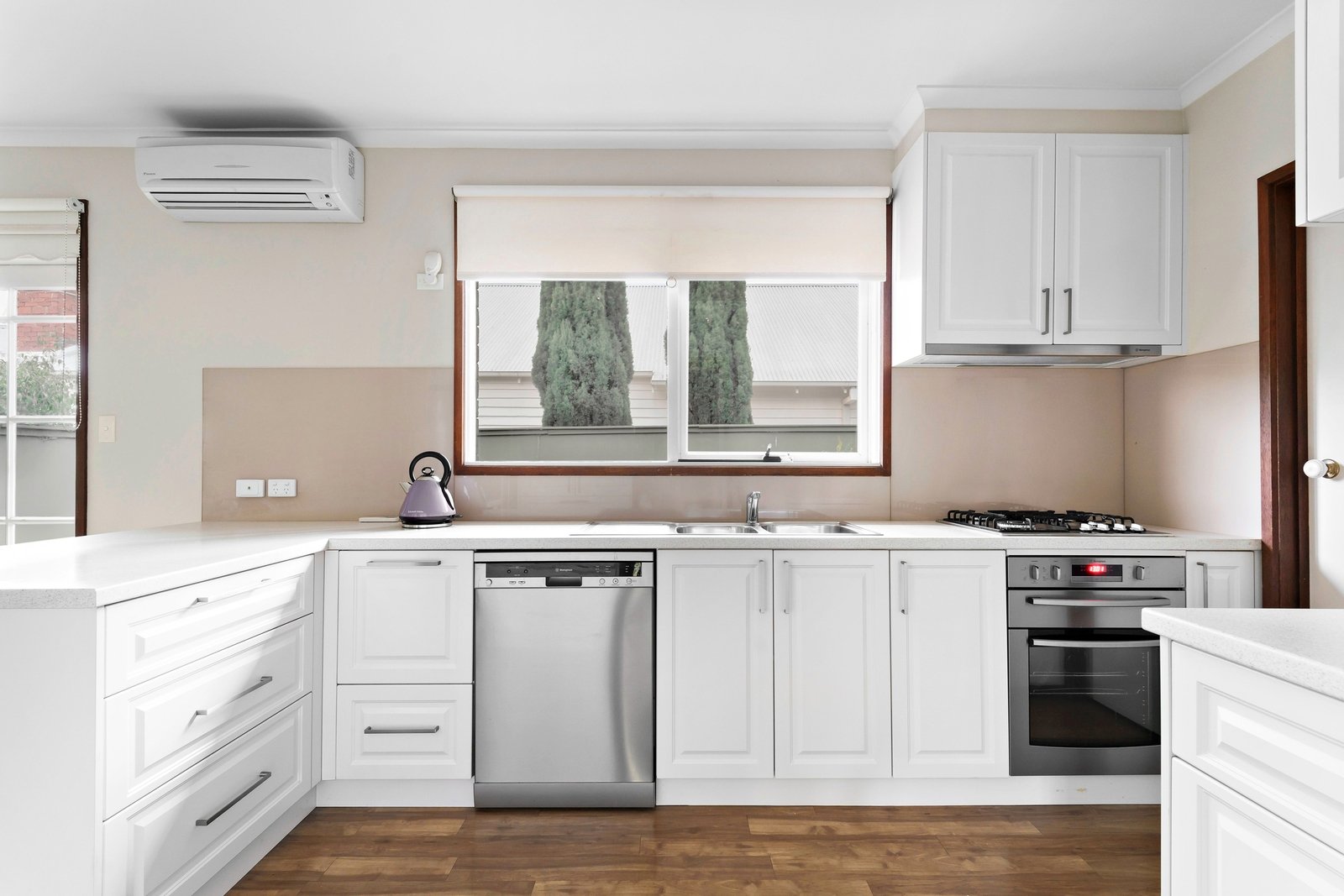 Property Gallery Thumbnail 4
