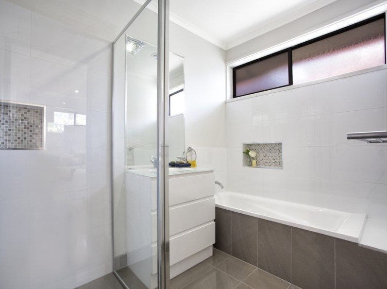 4/115 Warrigal Road, Oakleigh image 8