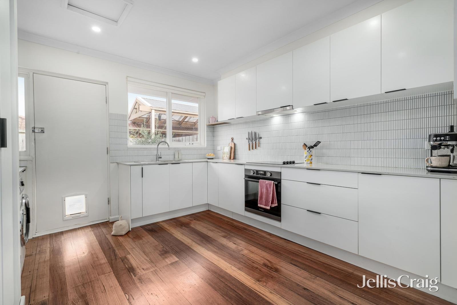 4/117 Surrey Road, Blackburn North image 3