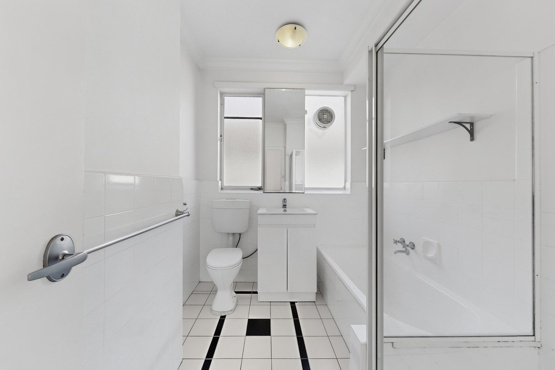4/11A Milton Street, Elwood image 5