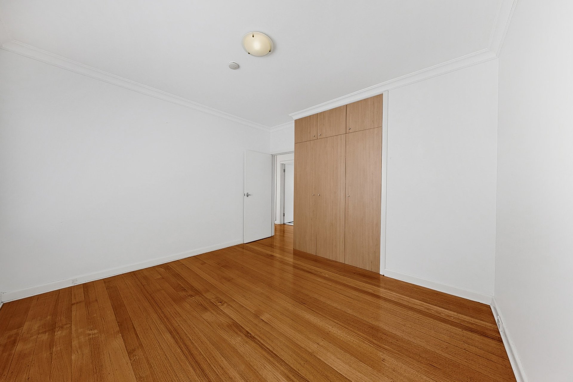 4/11A Milton Street, Elwood image 7