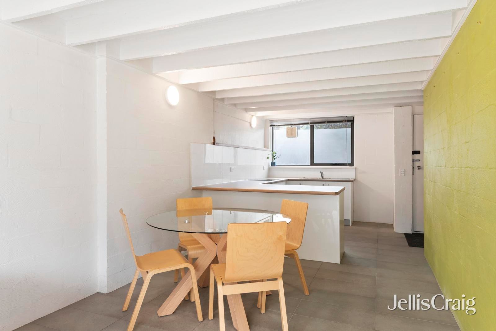 4/12 Ashted Road, Box Hill image 2