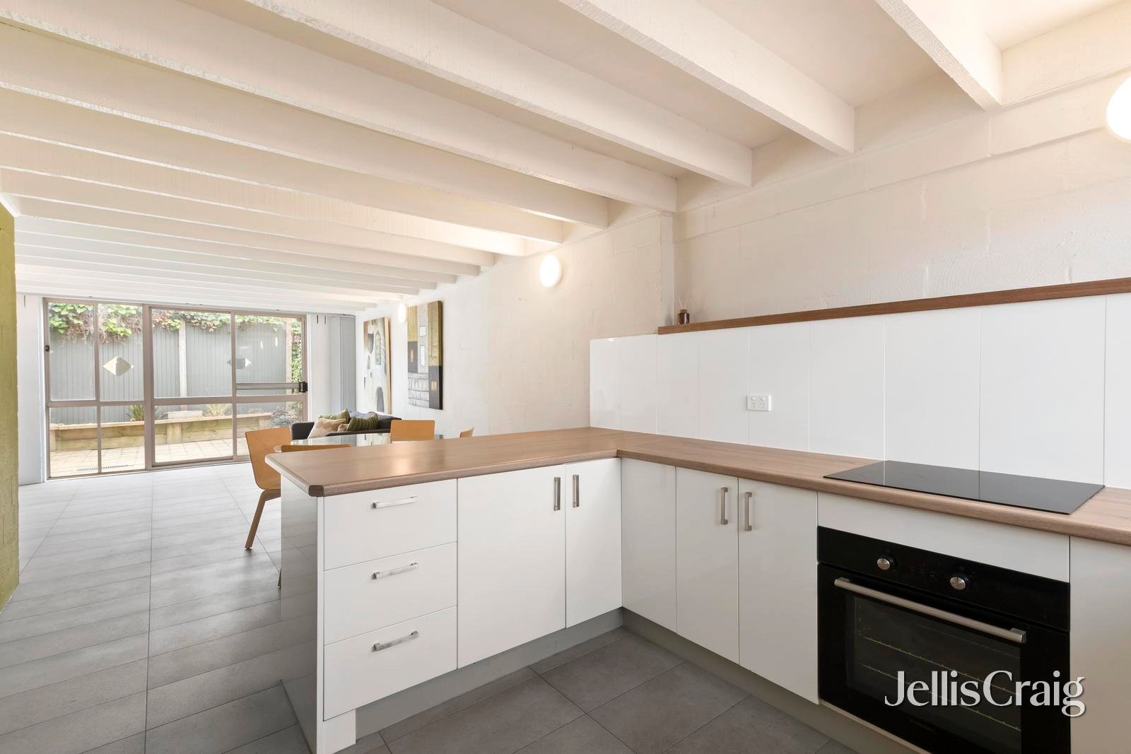 4/12 Ashted Road, Box Hill image 3