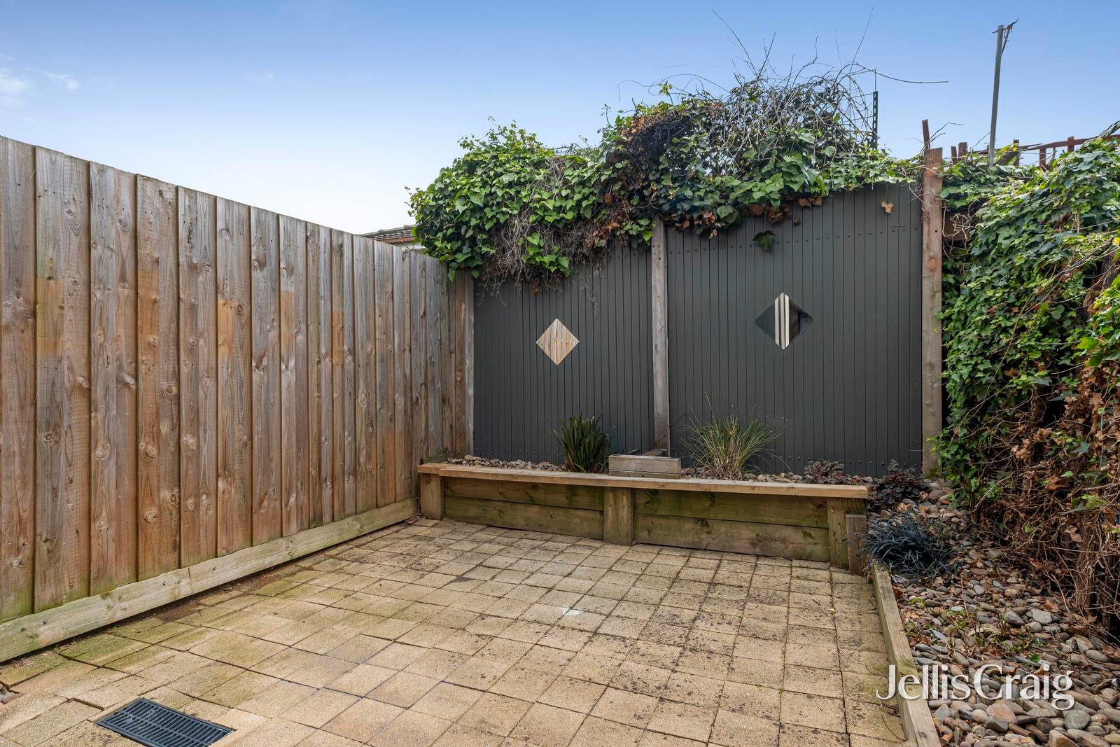 4/12 Ashted Road, Box Hill image 7