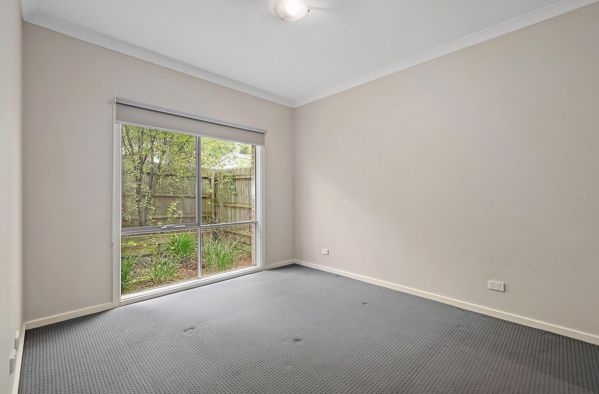 4/12 Beresford Road, Lilydale image 8