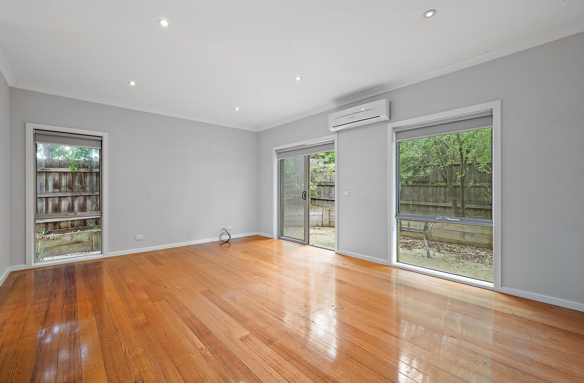 4/12 Beresford Road, Lilydale image 6