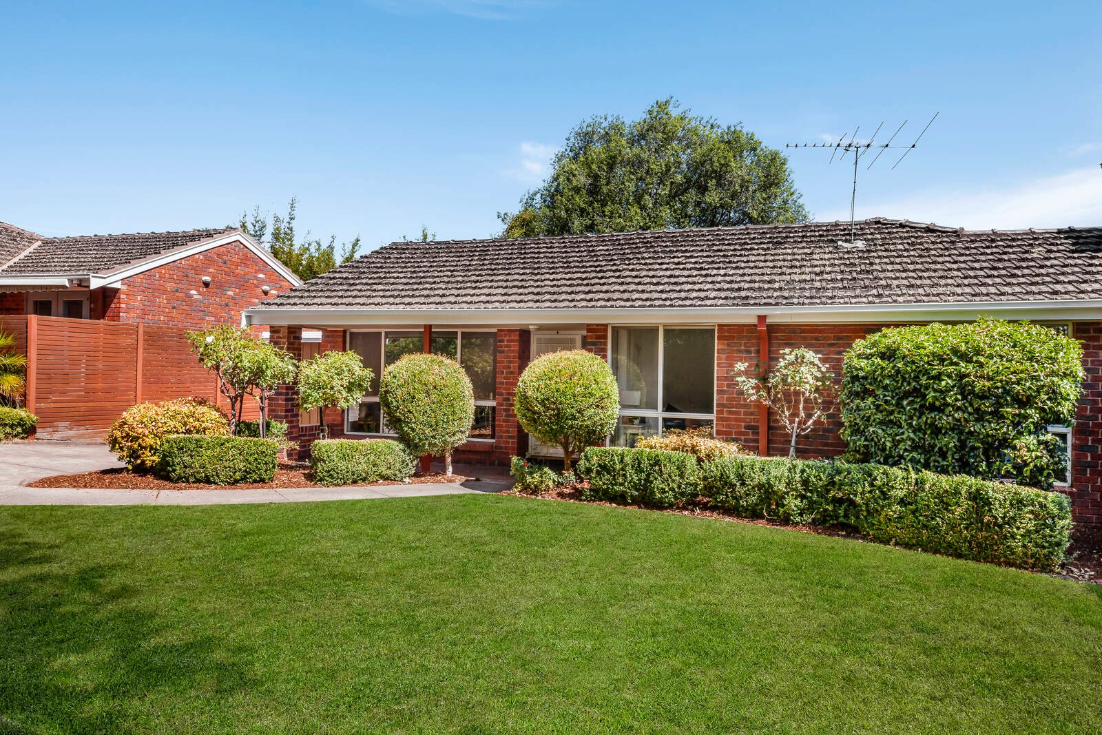 Property Gallery - Main Image
