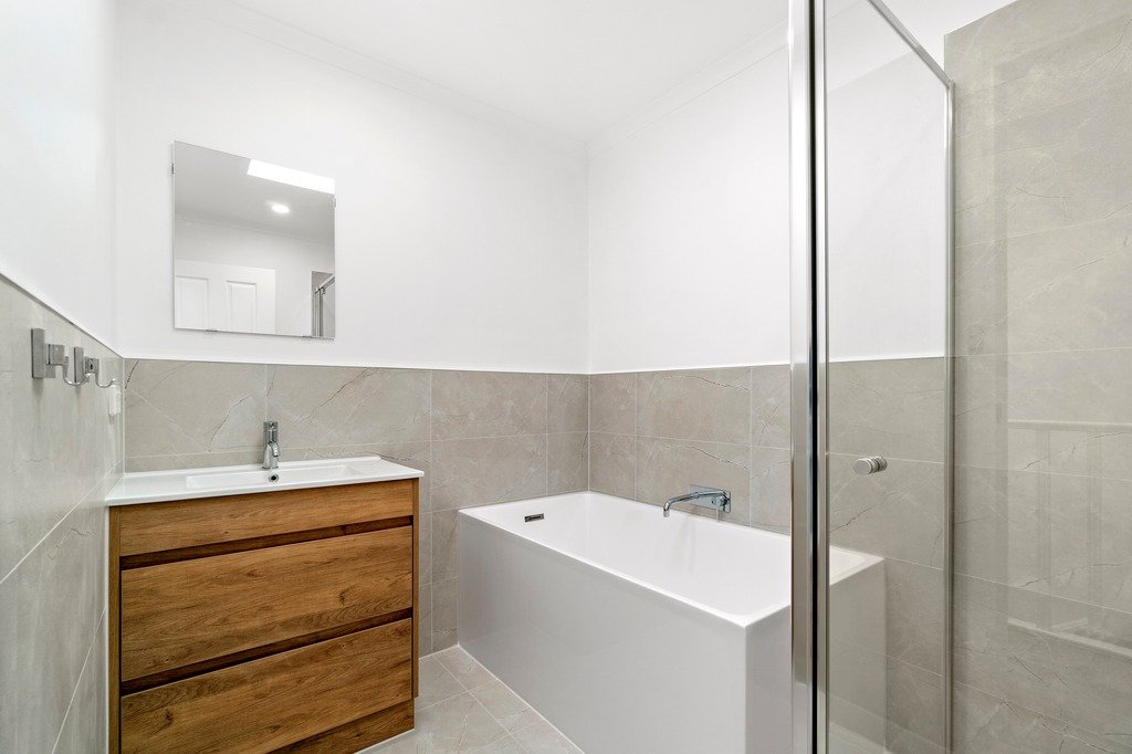 4/12 Fawkner Road, Pascoe Vale image 3