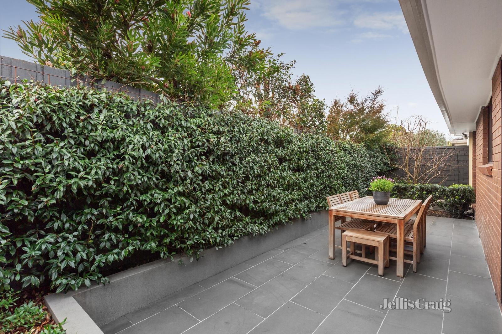 4/12 Florence Road, Surrey Hills image 5