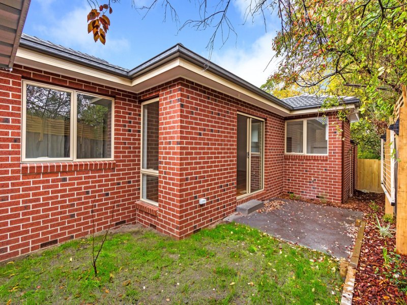 4/12 Frankcom Street, Blackburn image 6