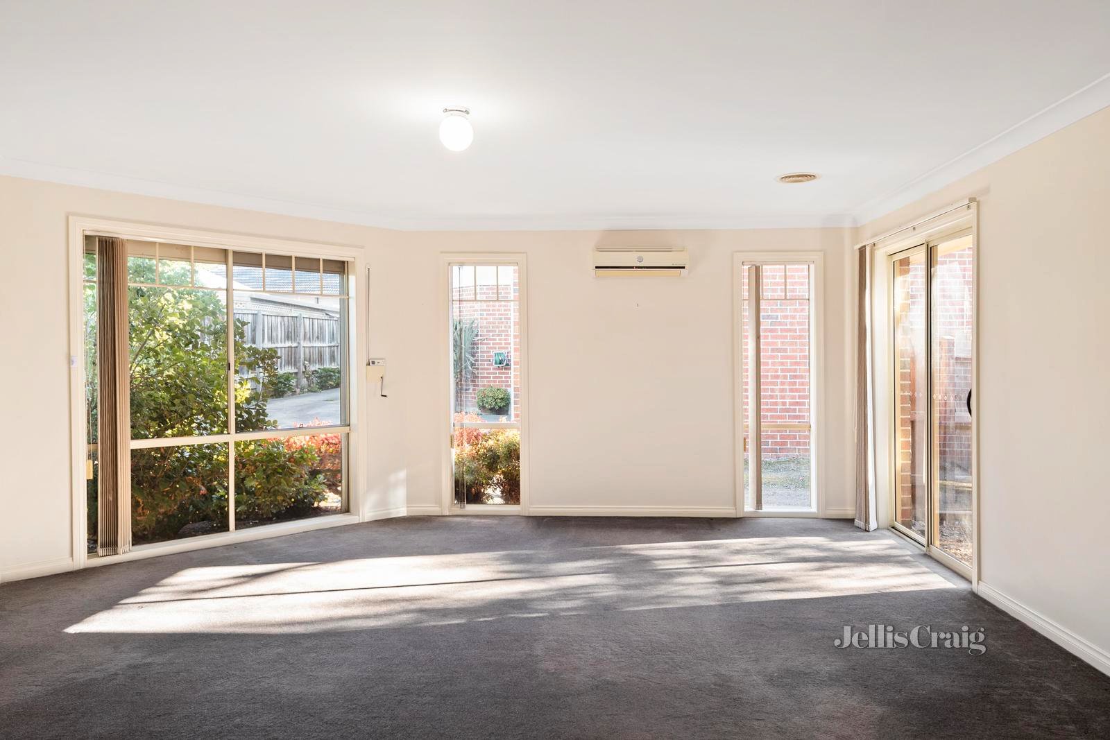 4/12 Joffre Street, Croydon image 3