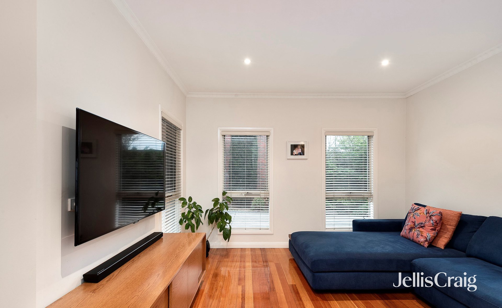 4/12 Omar St, Templestowe Lower image 2