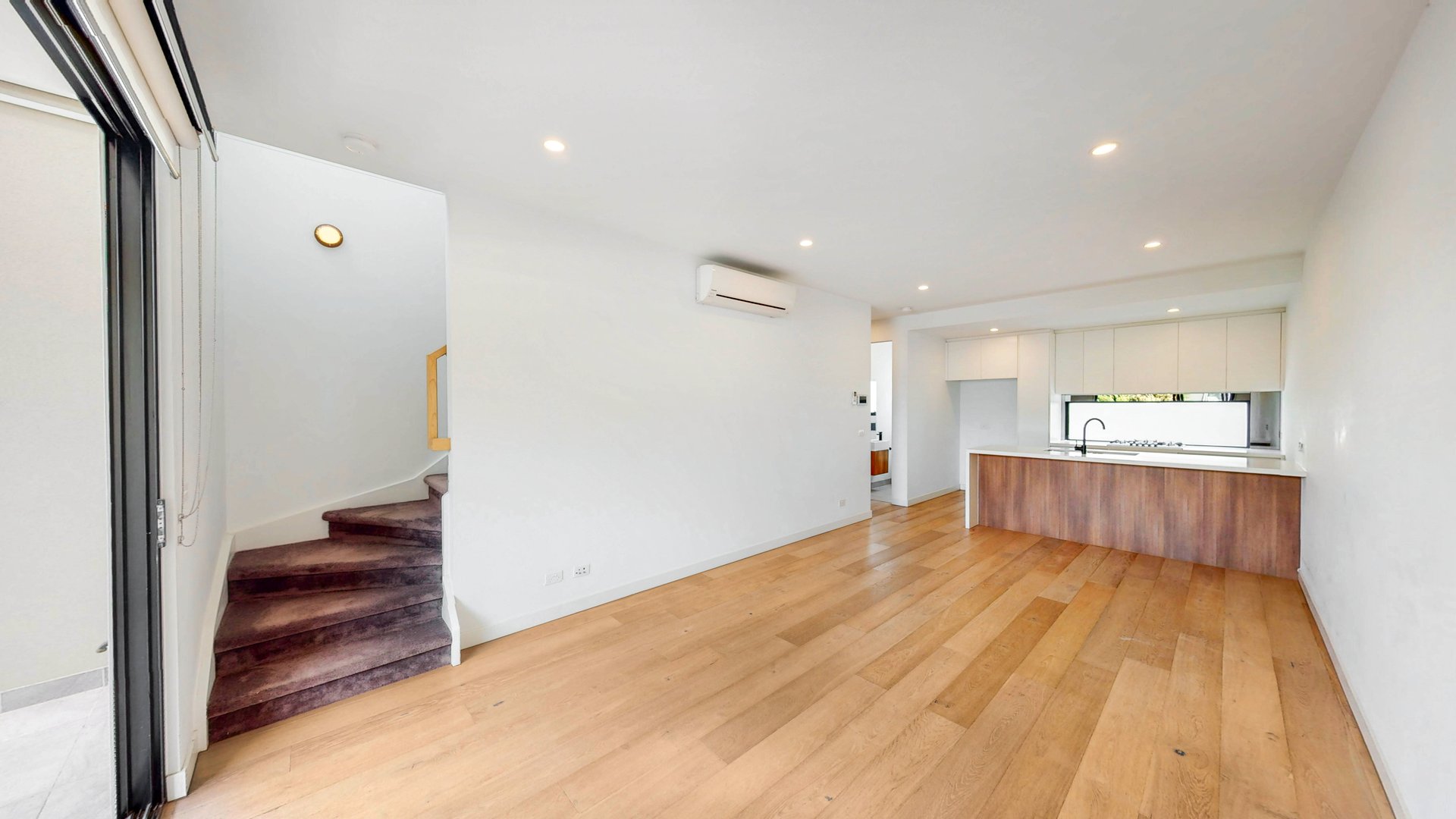 4/12 Sandown Road, Ascot Vale image 3