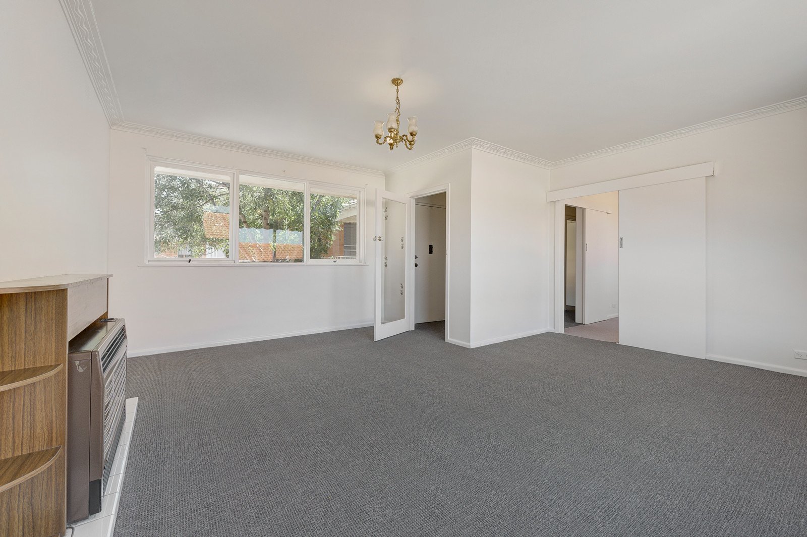 4/12 Somers Street, Burwood image 3