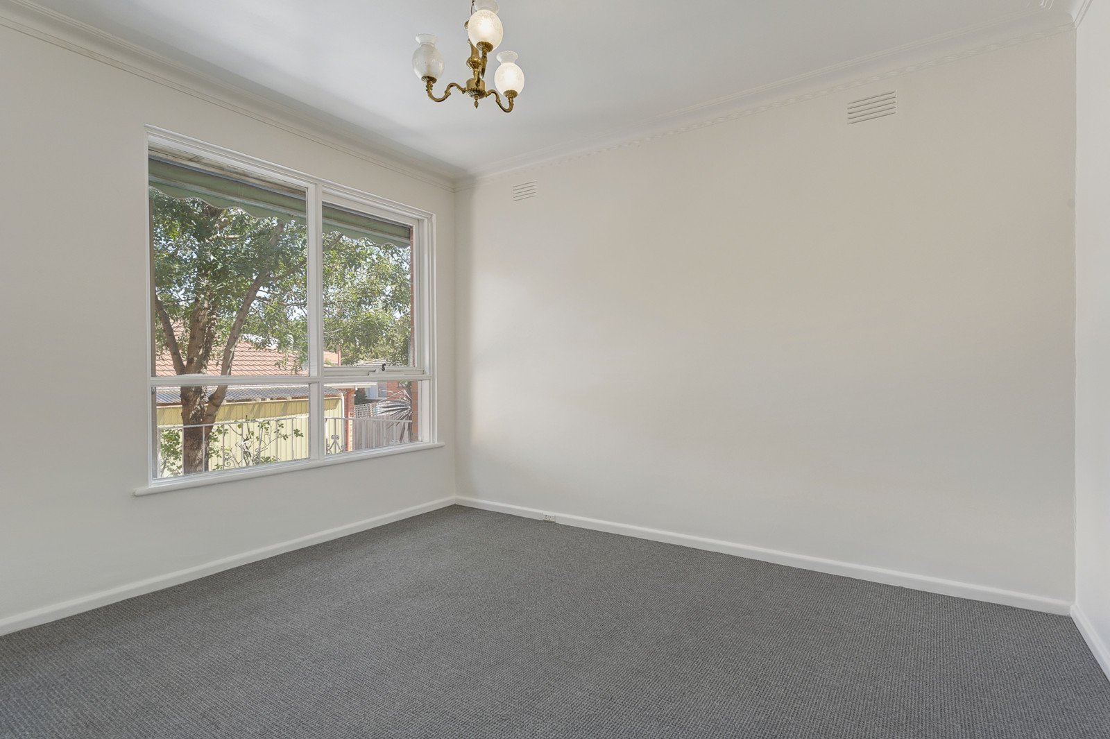 4/12 Somers Street, Burwood image 6