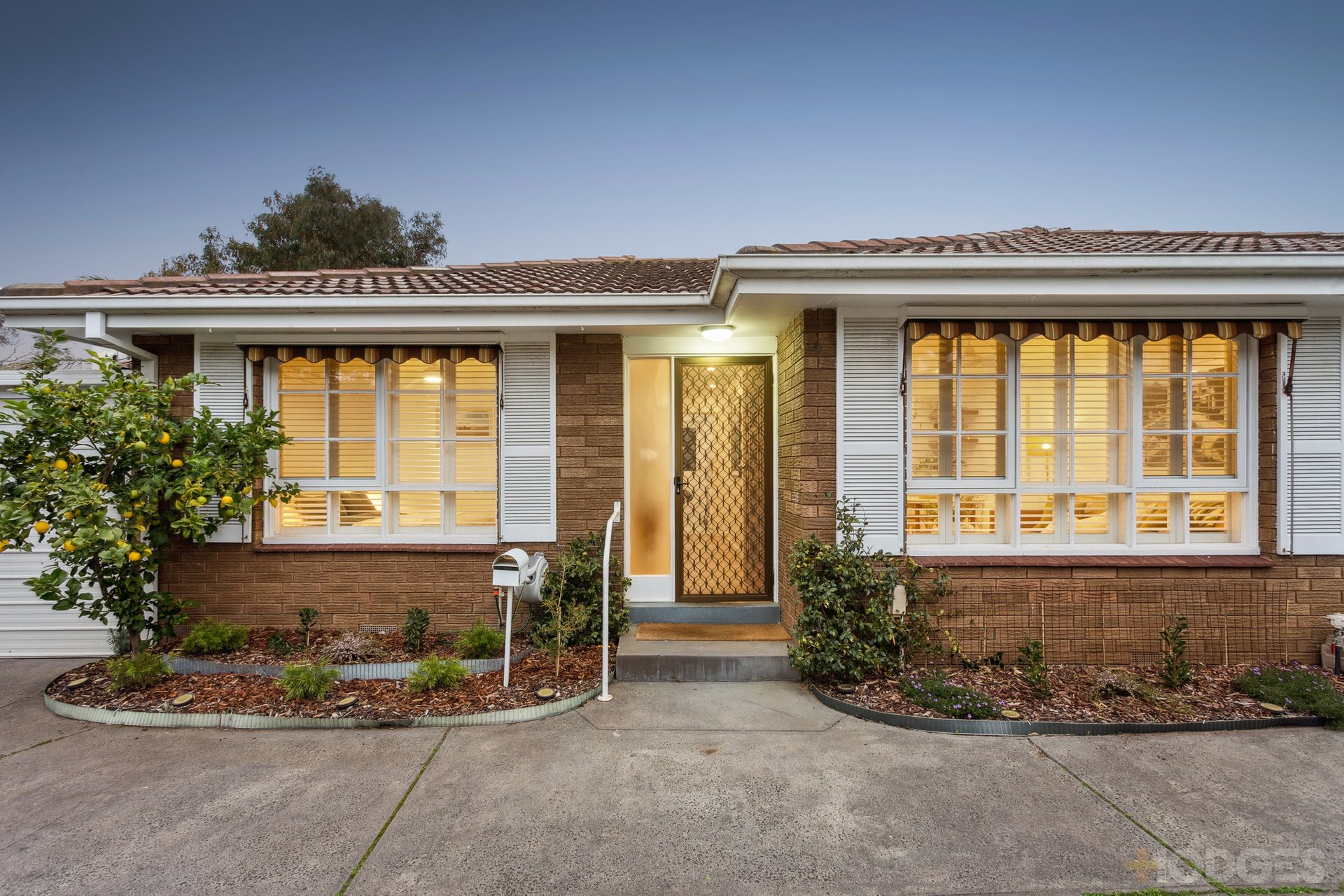 4 / 12 Towers Street Beaumaris