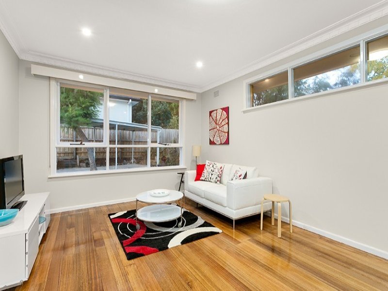 4/12 Wilson Street, Mont Albert image 2