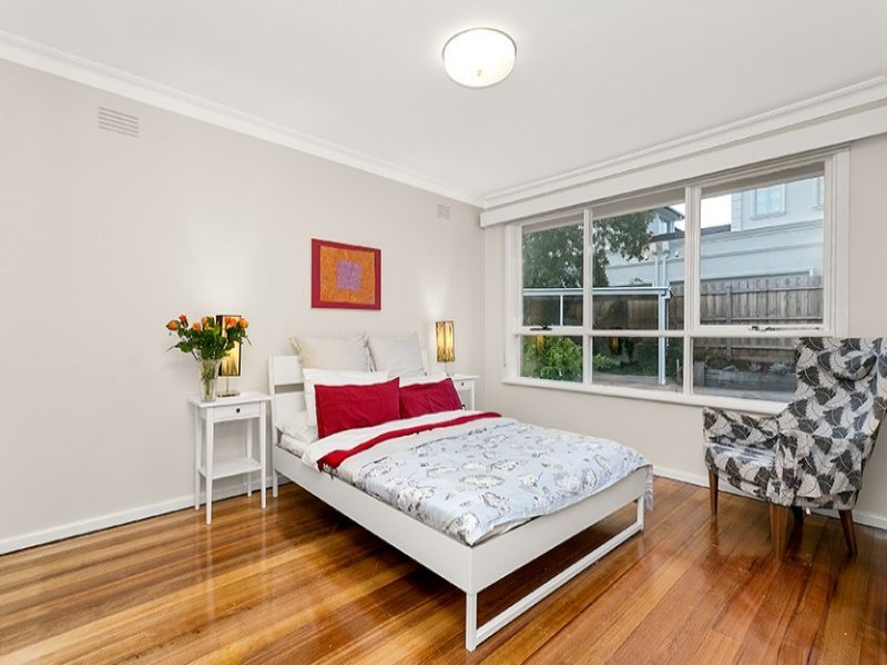 4/12 Wilson Street, Mont Albert image 5