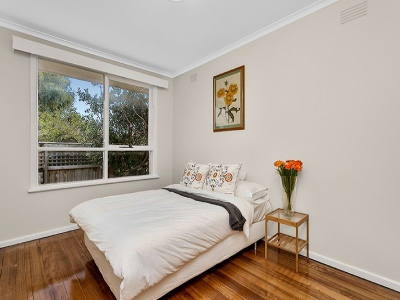 4/12 Wilson Street, Mont Albert image 7