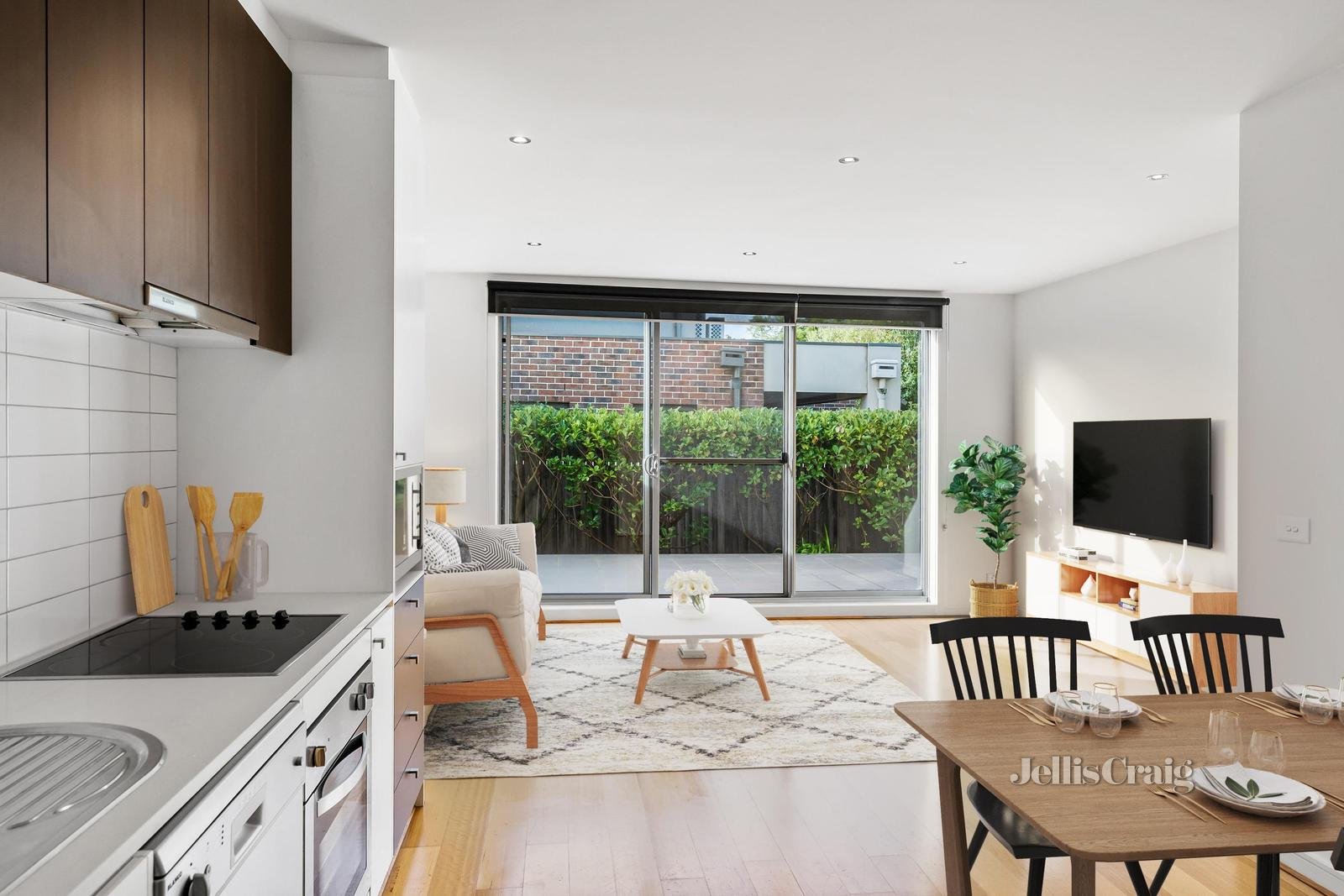 4/120 Patterson Road, Bentleigh image 2