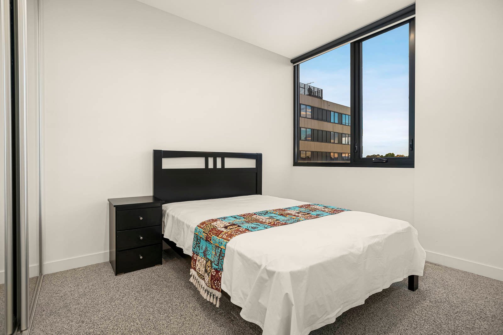 Property Gallery Thumbnail 4