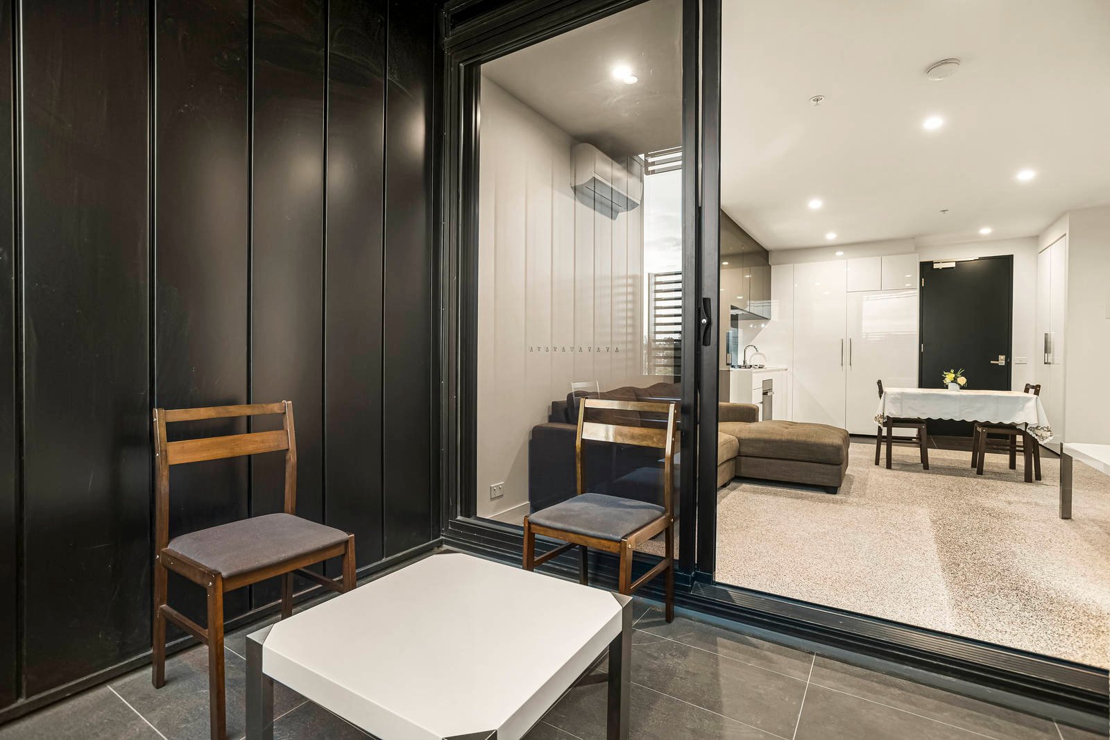 Property Gallery Thumbnail 6