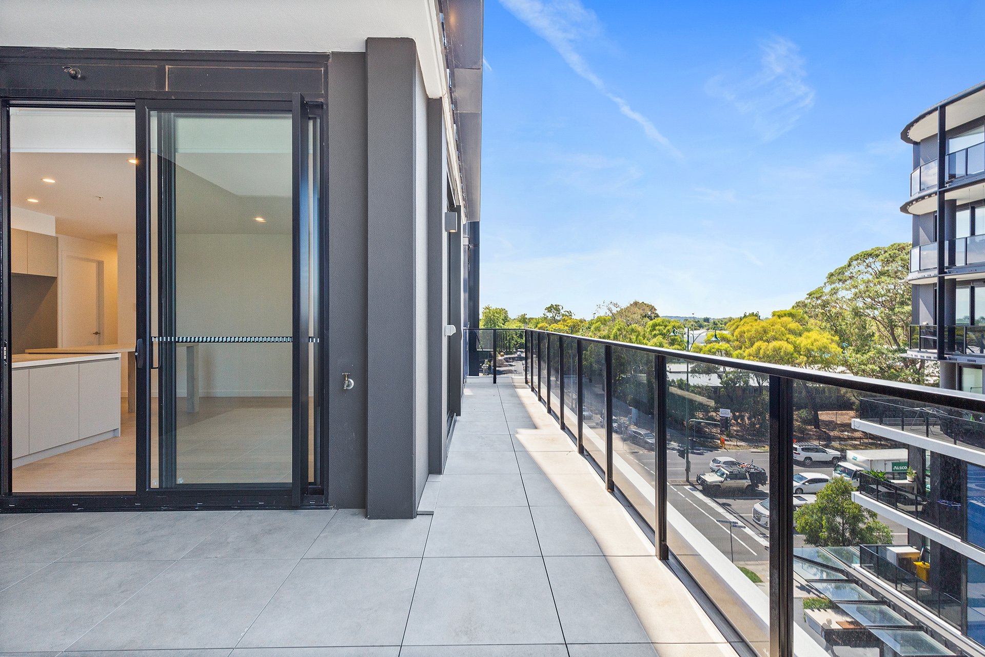 412/162 Whitehorse Road, Blackburn image 6